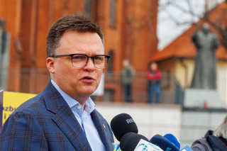 Podlaska porażka Szymona Hołowni. Tam, gdzie ma dom, dostał "lanie" od zwycięzcy
