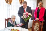 Stefania Mączyńska z Golubia-Dobrzynia skończyła 100 lat. Otrzymała medal marszałka
