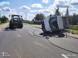 W Wilczogórze ciągnik zderzył się z busem