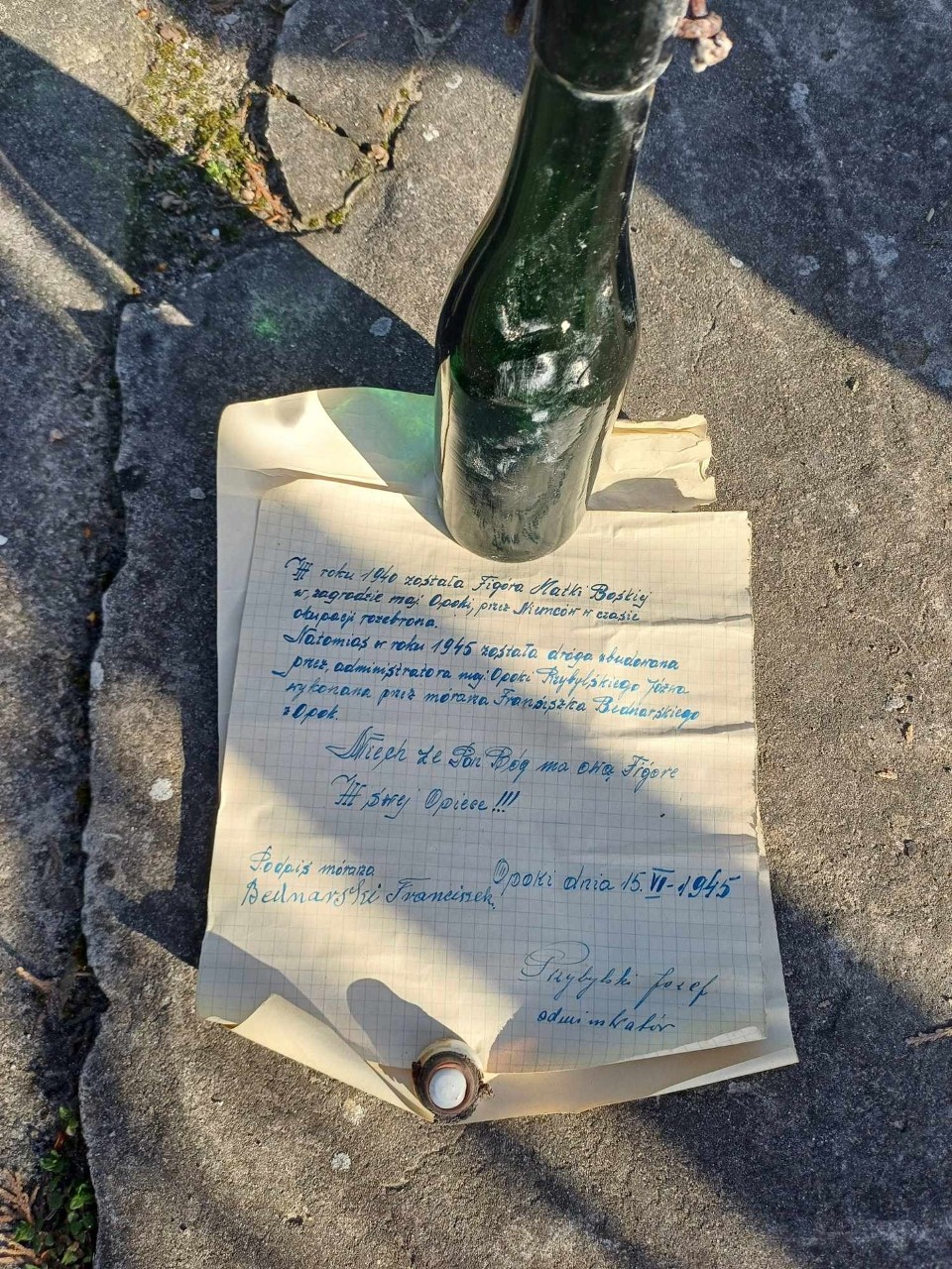 W kapliczce w Opokach znaleziono list z 1945 roku.
