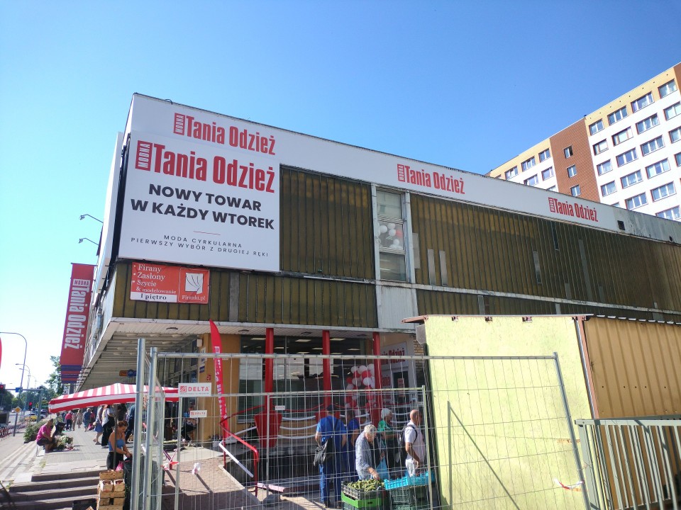 Nowy sklep w Białymstoku z tanią odzieżą otwarty