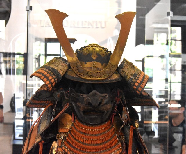 Sztuka samurajów. Wystawa uzbrojenia japońskiego. proj. K. Deczyński
