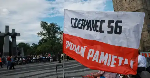 Czy święte hasło bohaterów może być prywatną własnością? Afera przed wielką rocznicą