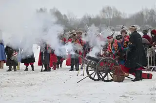 Szturm zamku w Tykocinie. Rekonstrukcja przeniosła widzów w czasy potopu szwedzkiego