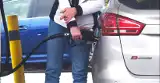 Minister przewiduje. W kolejnych dniach powinny być dalsze spadki cen paliw