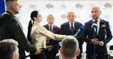 Marszałek i prezydent zaprosili Anne Applebaum i jej męża do opery na forum spójności