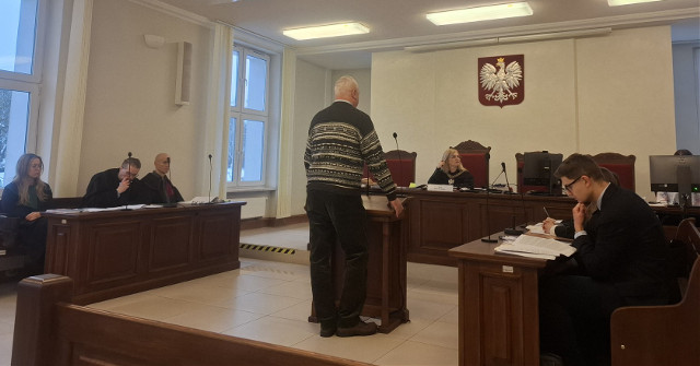 Proces gangu „na policjanta” przed sądem. Pokrzywdzeni opisują dramatyczne szczegóły oszustw