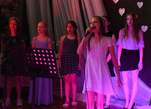 To był już trzeci koncert charytatywny w Szkole Podstawowej nr 11 w Inowrocławiu. Tym razem na rzecz seniorów, podopiecznych Caritas