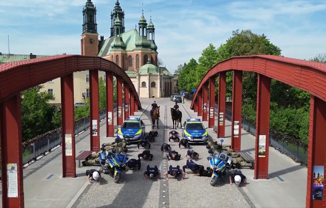 Policjanci z Poznania podjęli wyzwanie dla swojego kolegi