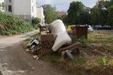 Zbiórka odpadów wielkogabarytowych i elektrośmieci w Legnicy. Wystaw meble i zużyty sprzęt przed dom. Szczegóły zbiórki