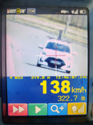 Się rozpędził na Dywizjonu 303. Jechał Toyotą ponad 130 km /h