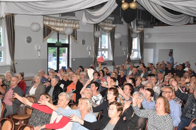 24 maja 2024 roku w sali Gminnego Ośrodka Kultury w Choczu odbyła się Kabaretowa Biesiada Śląska z Grupą Fest. Cała sala śpiewała śląskie szlagiery