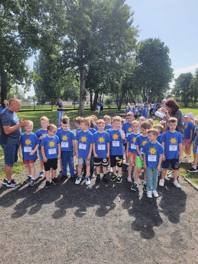 Projekt Ogólnopolski Maraton Przedszkolaków zachęca dzieci do zabawy i ruchu na świeżym powietrzu