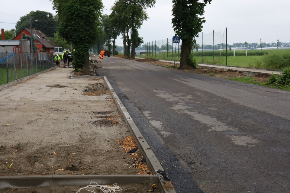 Trwa remont drogi Buk-Woźniki-Kotowo