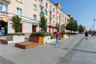 Plac przy Lipowej - między Nowym Światem i Częstochowska