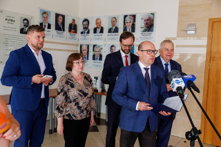 Komisja rewizyjna sejmiku przeciwko absolutorium dla zarządu województwa