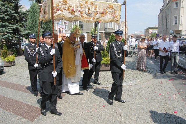 Jak co roku mieszkańcy Krotoszyna i okolic wzięli udział w uroczystościach kościelnych Bożego Ciała