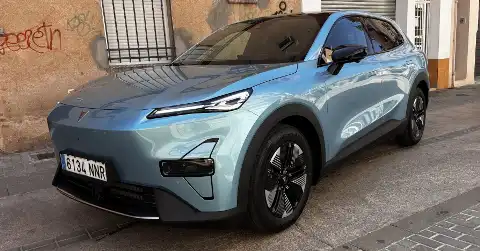 Changan Deepal S05. Teraz także z hybrydą PHEV
