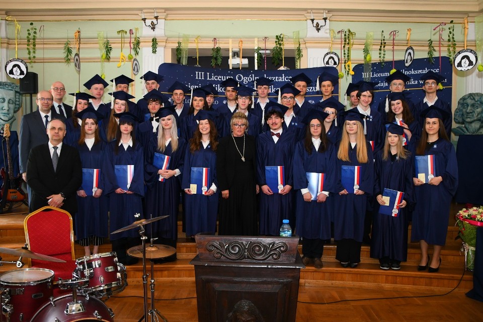 Uroczysta zakończenie roku szkolnego maturzystów III LO w Kaliszu