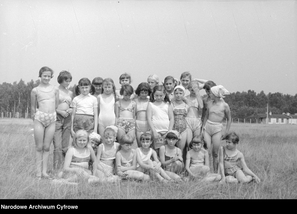 Kolonie dla dzieci w Krzewicy w 1966 roku.