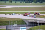 Aktywiści przykleili się do pasa startowego. Sparaliżowali ruch lotniczy