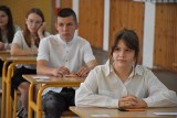 Egzamin ósmoklasisty 2024 w Zespole Szkół nr 1 w Rypinie. Zobaczcie się na zdjęciach