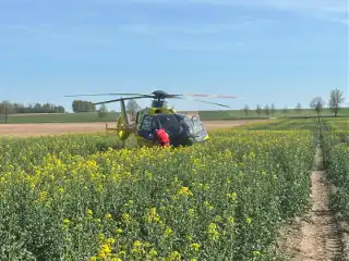 Wypadek motocyklisty w żwirowni. Zabrał go śmigłowiec