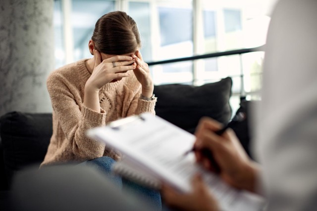 Zadaniem Centrów Zdrowia Psychicznego (CZP) jest przeniesienie ciężaru opieki psychiatrycznej z zamkniętego szpitala psychiatrycznego (tzw. modelu izolacyjnego) do środowiska lokalnego.