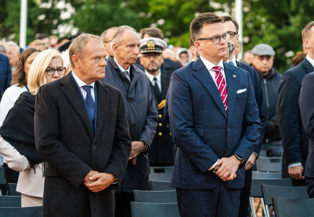 Szymon Hołownia studzi zapędy premiera Donalda Tuska. Bezpieczeństwo nie wyklucza człowieczeństwa