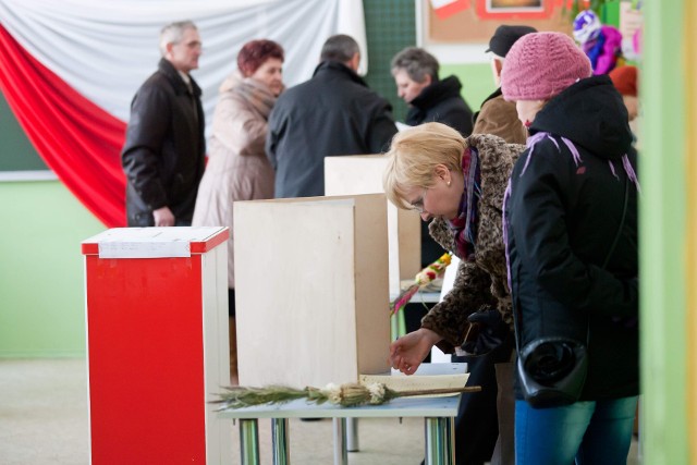 Państwowa Komisja Wyborcza przekazała kolejne informacje dot. frekwencji wyborczej podczas trwających wyborów samorządowych.
