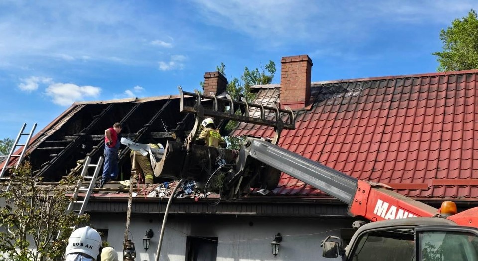 Pożar domu w Koźlu. Straty wyniosły około 450 tysięcy złotych