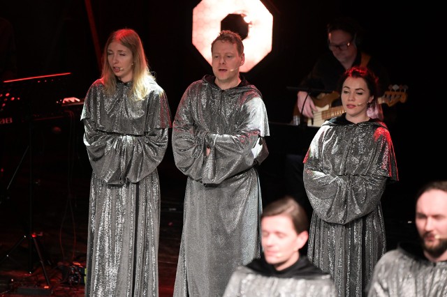 Polski zespół Gregorian Grace zagrał w grudziądzkim teatrze. Widownia wypełniła się niemal w całości
