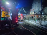 Mama i dwie córki straciły mieszkanie w pożarze. Rodzinie z Krzyża Wielkopolskiego na północnym zachodzie regionu bardzo potrzebna pomoc!