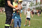 Strażacy z OSP Konin-Chorzeń zrobili dzieciom prezent. Na boisku osiedlowym świętowano Dzień Dziecka [FOTO]