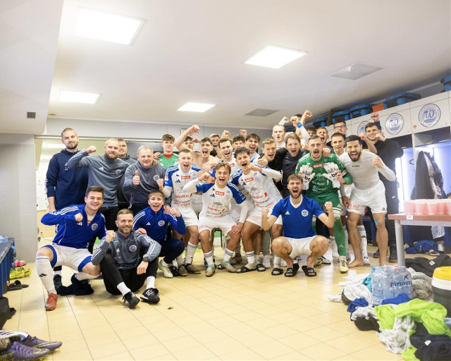 Jeden gol, niewykorzystany karny i trzecioligowe derby dla Wigier Suwałki. Remis ŁKS Łomża z liderem. Czarne chmury nad KS Wasilków