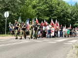 Milczący marsz pamięci w Hajnówce poświęcony żołnierzowi ugodzonemu nożem na granicy