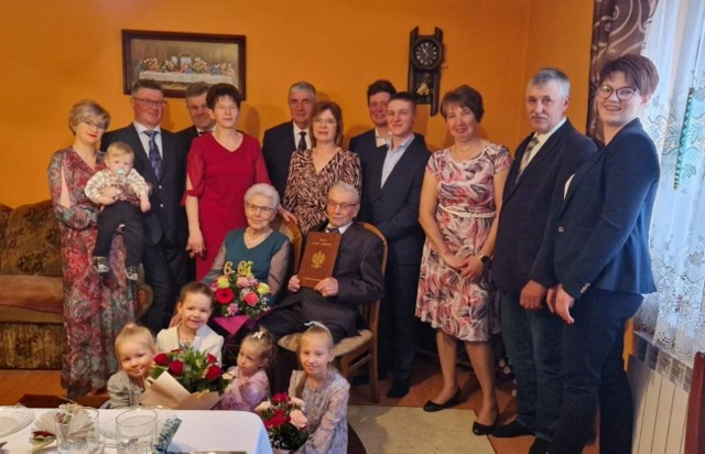 Państwo Janina i Aleksy z Witkowa świętowali 60. rocznicę ślubu.