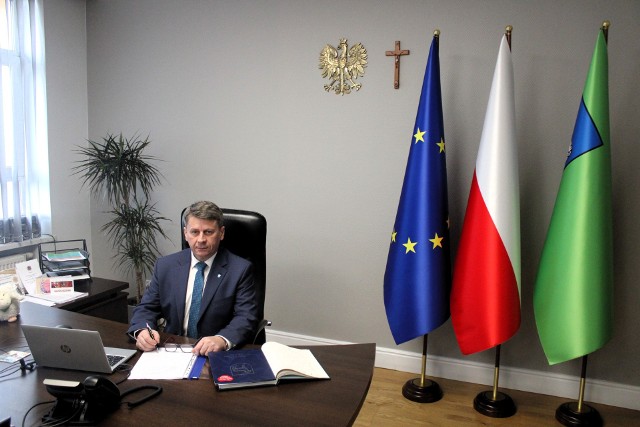 W wyborach na burmistrza Mroczy jedynym kandydatem jest Jarosław Okonek, który powalczy o reelekcję.