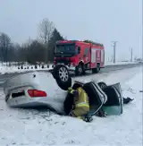 Mnożą się kolizje w Podlaskiem. Na drogach jest bardzo ślisko