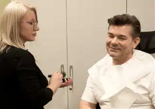 Zenek Martyniuk i plejada znanych aktorów na planie filmu "O co tu chodzi?! – historia oparta na wersach!"