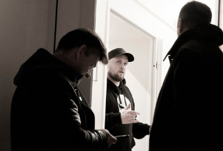 Zenek Martyniuk i plejada znanych aktorów na planie filmu "O co tu chodzi?! – historia oparta na wersach!"