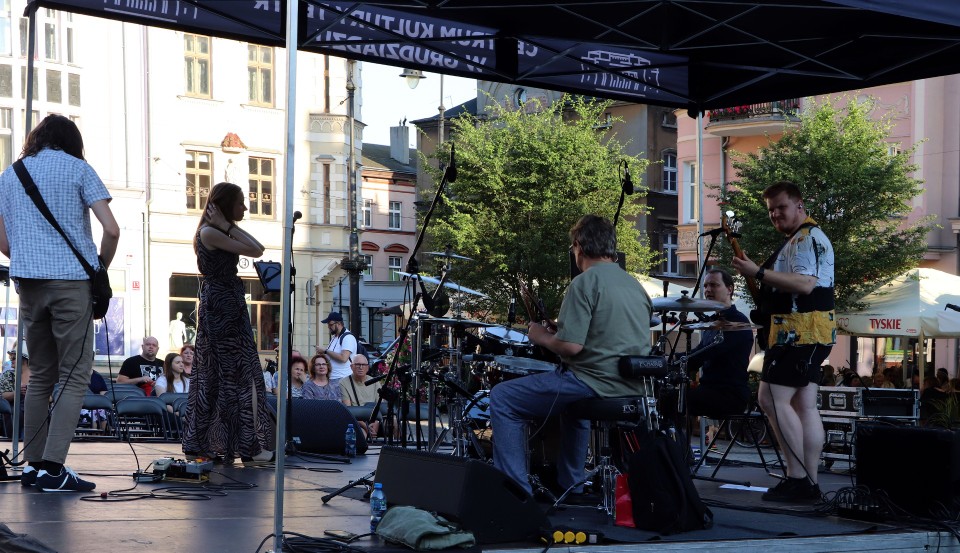 Marta Szefke Groove Band koncertował dziś na rynku w...