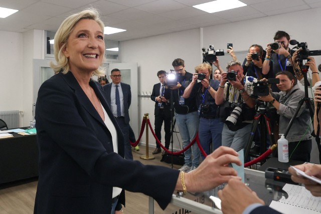 Wybory we Francji. Wygrywa partia Marine Le Pen 