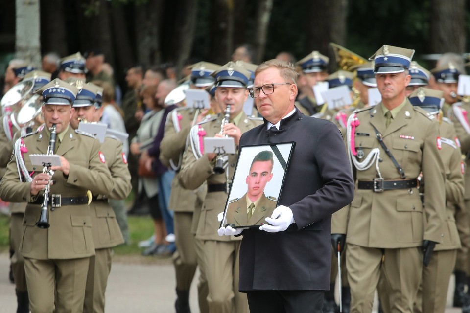 Pogrzeb Mateusza Sitka. Żołnierz został śmiertelnie raniony przez migranta - ZDJĘCIA