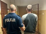 Uciekał przed policjantami, a potem ich znieważył. Był nietrzeźwy