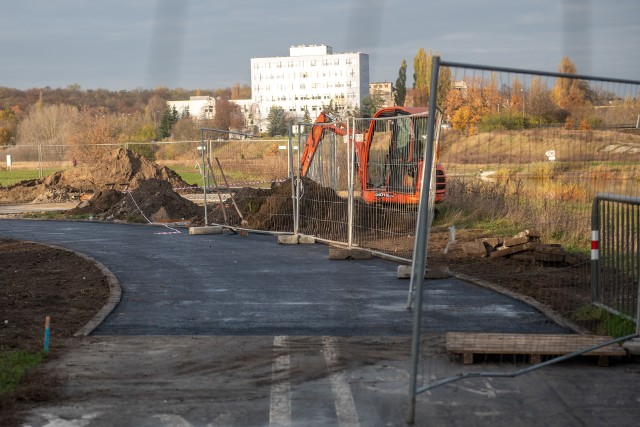 Ostatnie duże prace przy budowie dróg rowerowych prowadzone są przy ul. Solnej i przy Wartostradzie - teraz dołączą do nich Winogrady