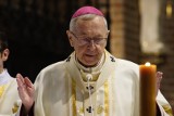 Księża napisali ironiczną piosenkę na pożegnanie abp. Gądeckiego. "Nastroje w diecezji są fatalne"