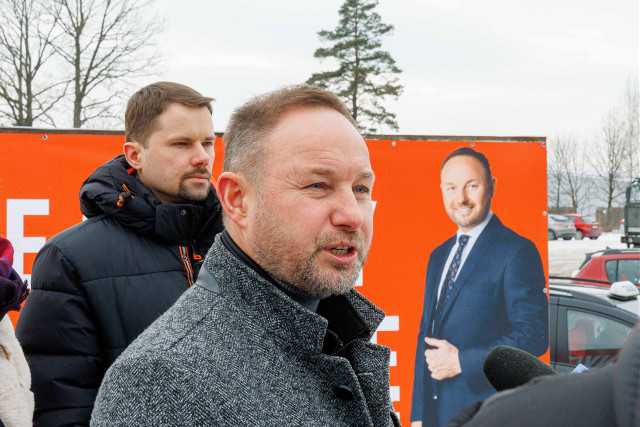 Wybory w Grabówce. Przez nieszczelne sieci mieszkańcy gminy płacą więcej za ścieki