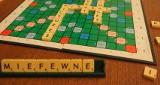 „Scrabble Together”. Nowy wariant kultowej gry odpowiada na potrzeby pokolenia Z, zmieniając rywalizację na współpracę
