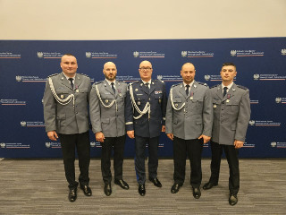 Podlascy policjanci odznaczeni za narażenie życia